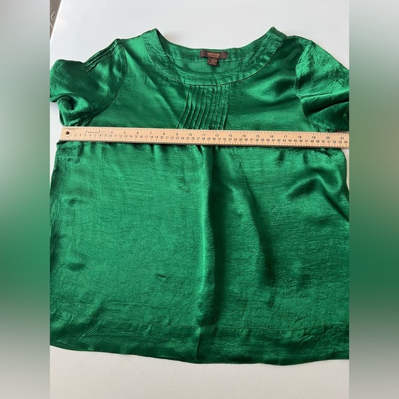 Victor Alfaro green blouse short sleeves round neck, pleats on the chest, size M - Picture 5 of 7